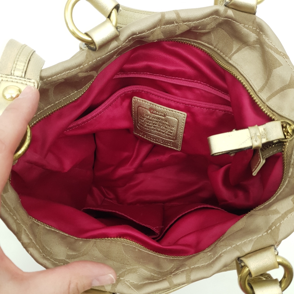 Coach Poppy Applique Purse Shoulder Bag Gold Sparkly Colorful Hearts Pink Inside - Picture 8 of 12